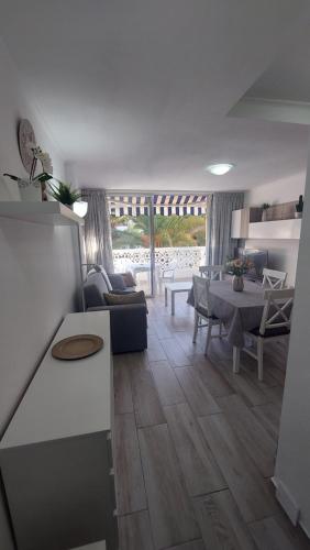 Apartamento Margarita con piscina en Playa Honda, Playa las Américas