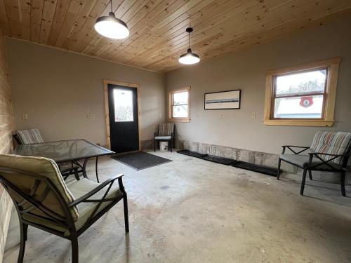 Moose River Chalet – Photos 4