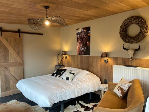 Letto o letti in una camera di Bulles Odette & Ginette et Tiny House Suzette "Au guet Marais" Etape Insolite
