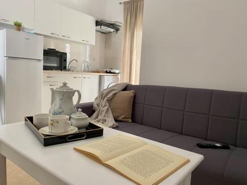 Modern Apartment, Close to the Beach - El Greco Apartments No 1