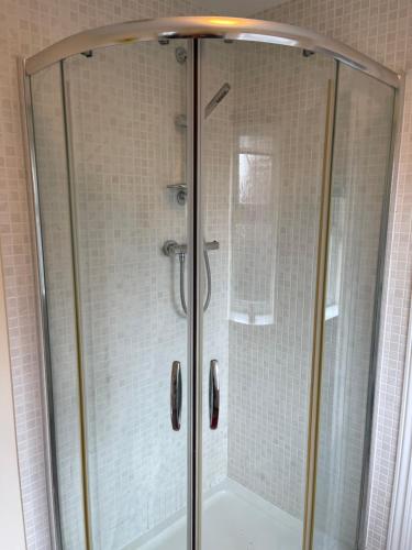 Koupelna v ubytování Spacious, Quiet, Sleeps 12, 3 bathrooms, Parking, KIA 1