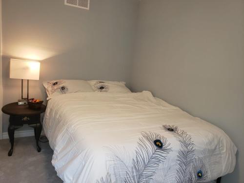 Gorgeous room close to Niagara Falls Canada