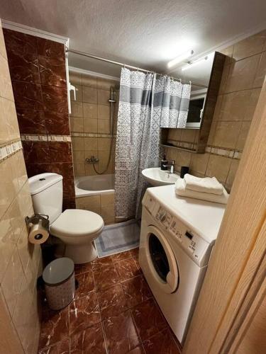 Nestos Apartment