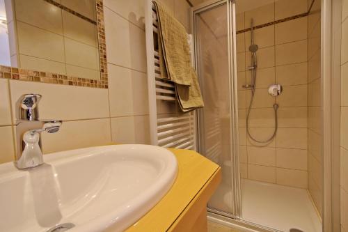 Alexandra's Apartment – Photos 3