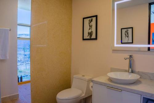 Ένα μπάνιο στο Baja Tranquil Luxury With Spectacular Ocean Views