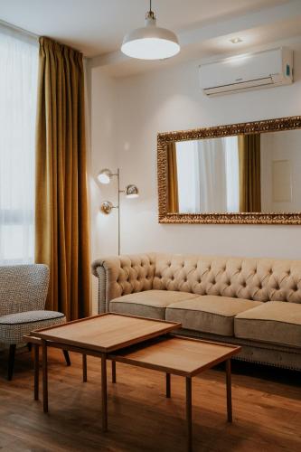 a living room with a couch and a table at Rincon 13 - Mares in Torre del Mar