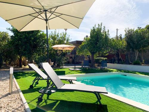 Piscina en o cerca de Villa casa della Zagara