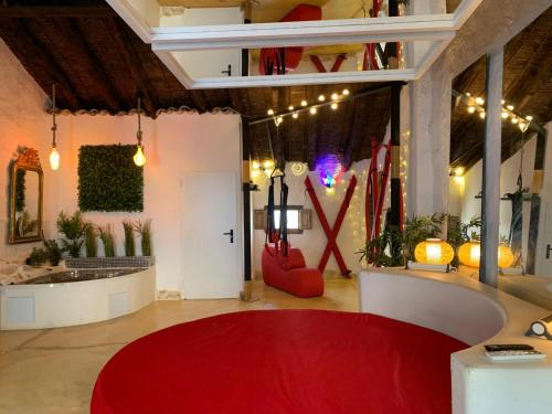 Fortress Jacuzzi Suites – Photos 5