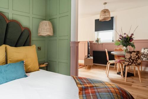 Katil atau katil-katil dalam bilik di The Seelies - Luxury Aparthotel - By The House of Danu