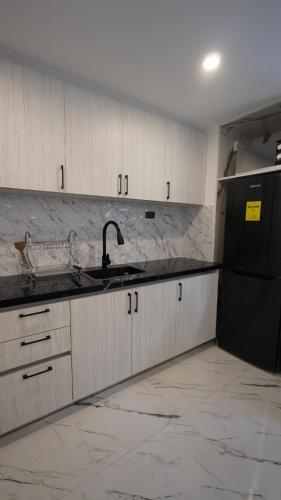 Una cocina o cocineta en City View at MAKATI Prime Luxury