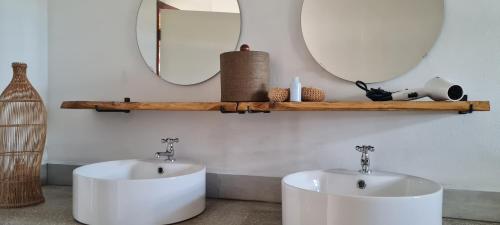 Ένα μπάνιο στο Home Sweet Home Jan Thiel Curacao best view