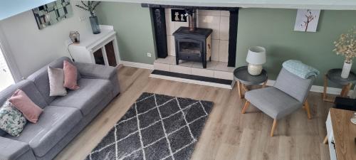 Ruang duduk di Maison Ensoleillee -