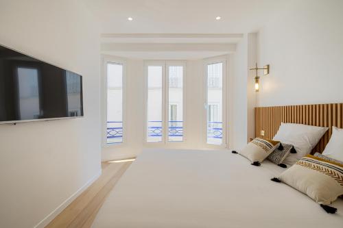 Two Bedroom Flat steps away from Croisette Cannes