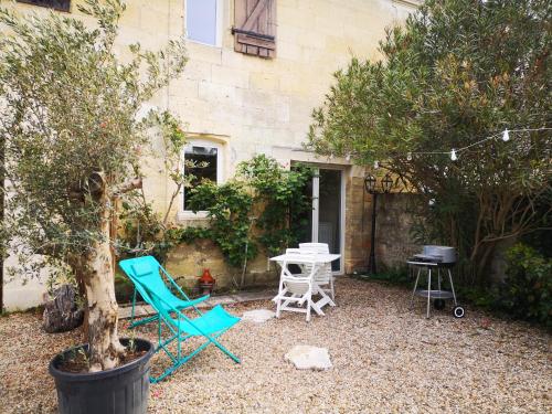 Vonkajšia záhrada v ubytovaní Maison de campagne proche Libourne