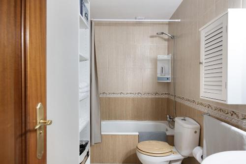 A bathroom at Casa Candido 2
