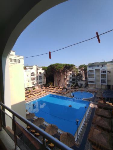 Joni's Twin Condos (Pool&Pine View)