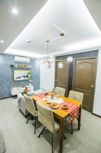 Posezení v ubytování One Oasis 2BR Condo in Mabolo-near SM, Ayala, IT park