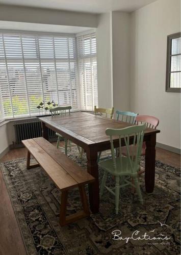 Φωτογραφία από το άλμπουμ του Stylish Brixham home, sleeps 7, parking & garden σε Brixham