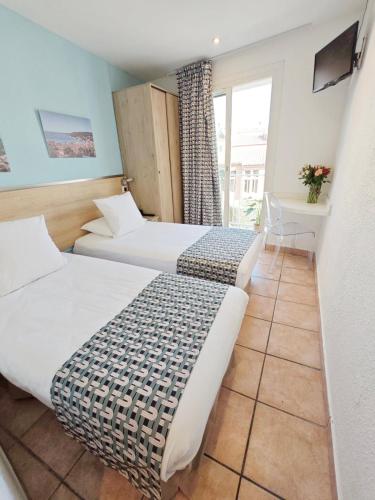 HOTEL DES CALANQUES Port de Cassis photo 2