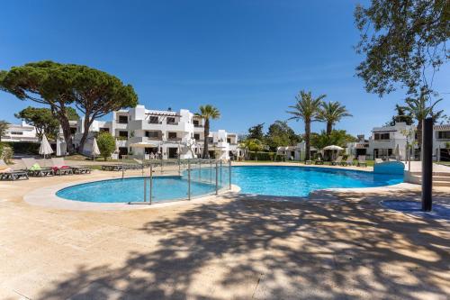Balaia Golf Poolside Retreat - Superior 2 bed villa