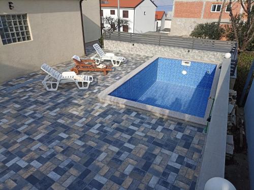 Holiday House Larma