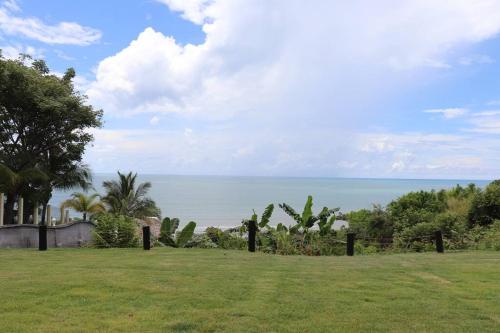 Gallery image of Secluded Ocean Front Overlooking the Marina in San Carlos