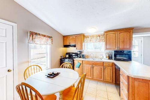 Big Pine Cottage – Photos 4