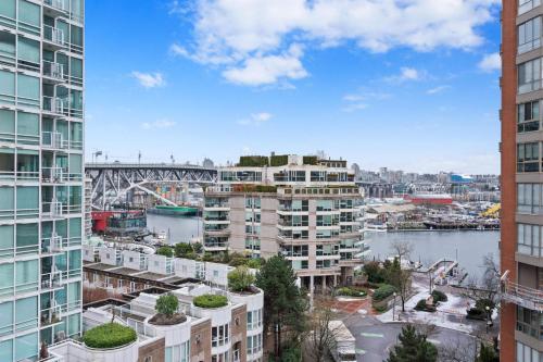 Downtown Vancouver Luxury Apartments For Rent - Zillow - Vancouver Luxury Apartment Penthouse View Prices