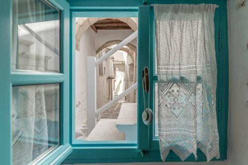 Ocean Rose II - Old Naxos Town