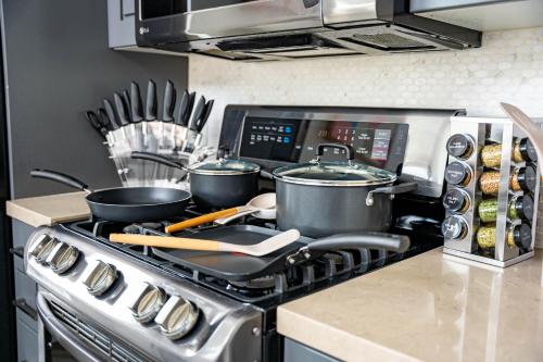 Η κουζίνα ή μικρή κουζίνα στο Charming Retreat in Heart of SLC