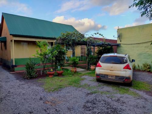 Cabaña Céntrica con Estacionamiento – Photos 2