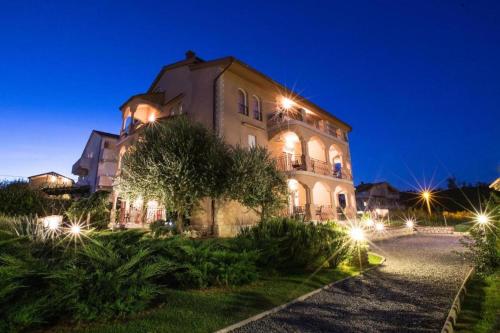 Apartments for families with children Lopar, Rab - 20692