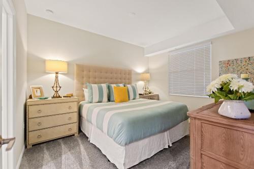 Voodi või voodid majutusasutuse Tranquility at Storey Lake by Shine Villas #828 apts toas