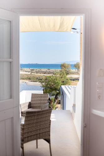 Molos Suites