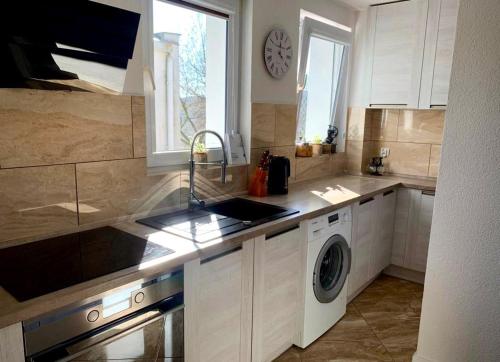 Dapur atau dapur kecil di Widok Zamku o poranku