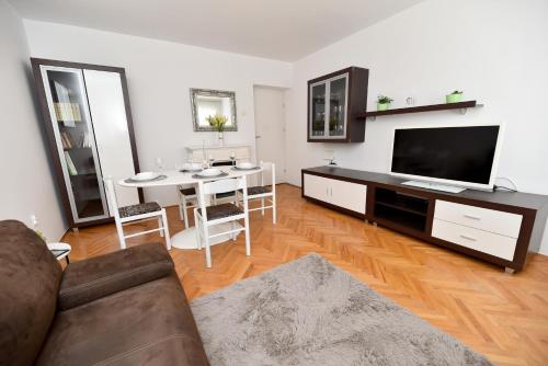 Apartment Pablo - Old Town Zadar with Balcony