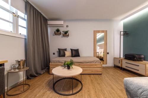 Karma Athens II