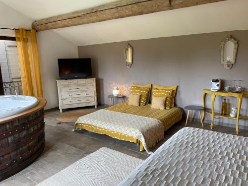 Llit o llits en una habitació de Côté Dentelles