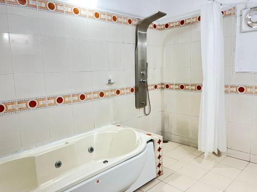 Koupelna v ubytování BedChambers Serviced Apartment, Jubilee Hills