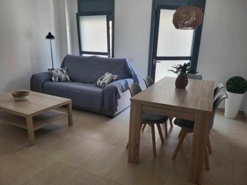 Roses Casc Antic S. L. Sabater 1