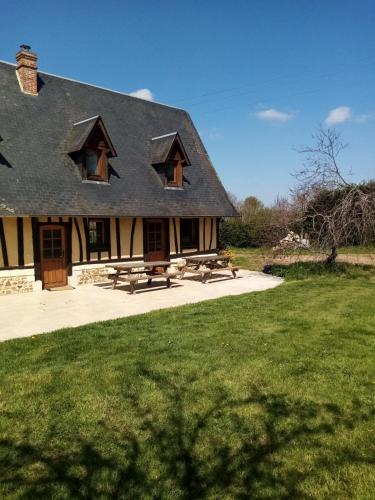 Photo de la galerie de l'établissement Longère les pieds dans l eau, à Saint-Philbert-sur-Risle