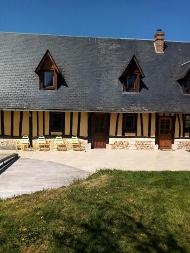 Photo de la galerie de l'établissement Longère les pieds dans l eau, à Saint-Philbert-sur-Risle