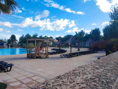 Photo de la galerie de l'établissement MOBIL HOME LE FAMILIAL, à Valras-Plage