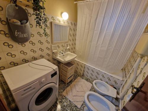 Kylpyhuone majoituspaikassa Gogos Home
