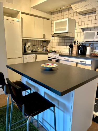Cuisine ou kitchenette dans l'établissement Hotell Alderholmen