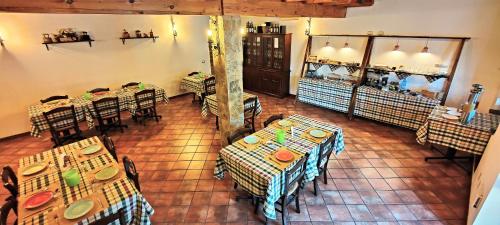 Un restaurante u otro lugar para comer en Agriturismo Le Chiuse