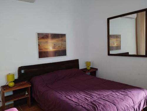 Una cama o camas en una habitación de Acogedor apartamento Verodes de una habitación.