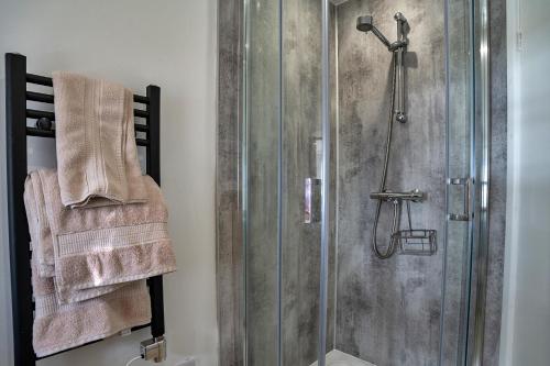 Koupelna v ubytování Finest Retreats - Lesceave Cottage