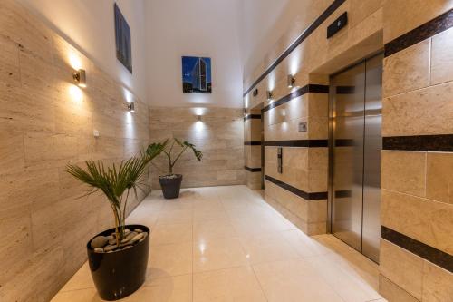 Ένα μπάνιο στο Next Orange Aparthotel OFFICIAL