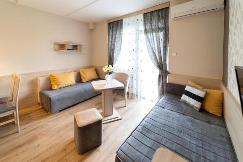 Posezení v ubytování Napfény Hotel